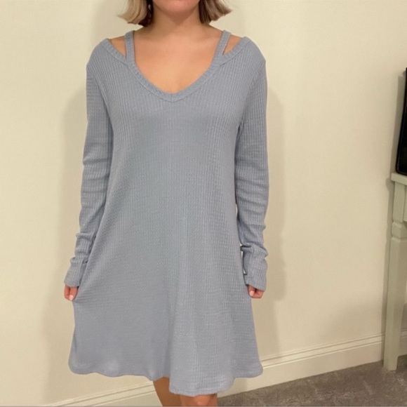 Alya Dresses & Skirts - NWT Francesca’s Alya cutout dress Medium fall waffle knit